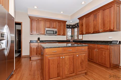 3550 Persimmon Dr, Algonquin, IL 60102 photo 4