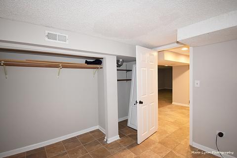 102 S Gables Blvd, Wheaton, IL 60187 photo 18