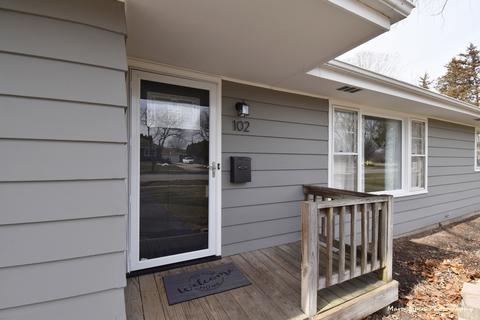 102 S Gables Blvd, Wheaton, IL 60187 photo 5