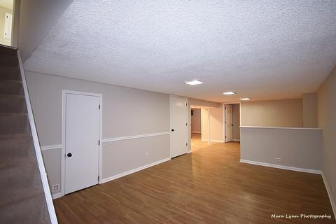 102 S Gables Blvd, Wheaton, IL 60187 photo 24