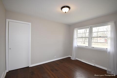 102 S Gables Blvd, Wheaton, IL 60187 photo 11