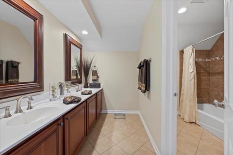 5 N605 Robin Ln, Wayne, IL 60184 photo 24