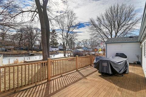 5306 N Circle Dr, Mchenry, IL 60050 photo 16