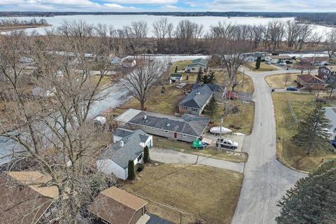 5306 N Circle Dr, Mchenry, IL 60050 photo 18