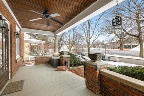 115 N Wright St, Naperville, IL 60540 photo 5