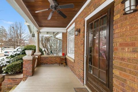 115 N Wright St, Naperville, IL 60540 photo 3