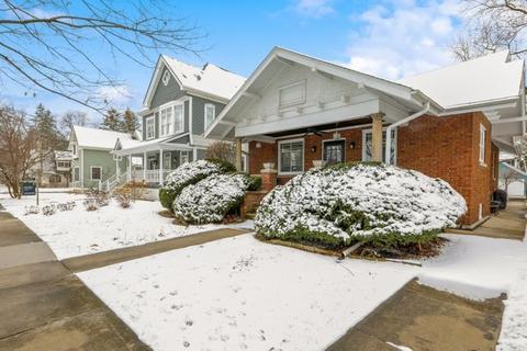 115 N Wright St, Naperville, IL 60540 photo 2
