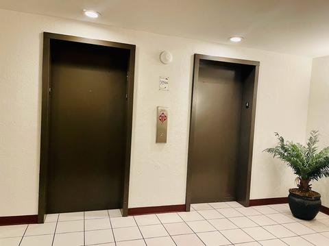 1500 Harbour Dr #4M, Wheeling, IL 60090 photo 3