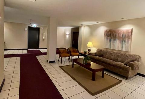 1500 Harbour Dr #4M, Wheeling, IL 60090 photo 2