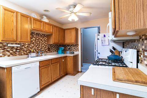 9211 W Pullman Ct, Mokena, IL 60448 photo 3