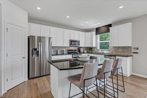 2335 Lucent Ln, Naperville, IL 60563 photo 12
