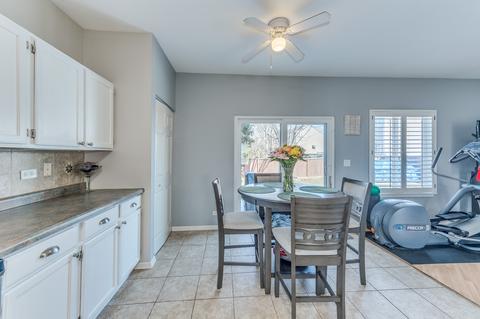 2040 Westridge Blvd, Bartlett, IL 60103 photo 9