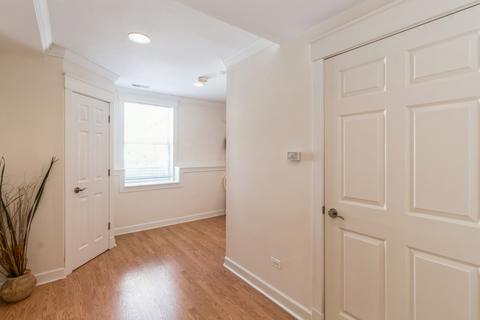 5511 Mcdonough Rd, Hoffman Estates, IL 60192 photo 14