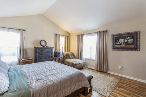 5511 Mcdonough Rd, Hoffman Estates, IL 60192 photo 9
