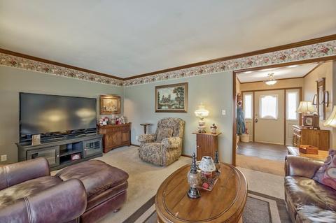 858 Sheldon Ave, Aurora, IL 60506 photo 5