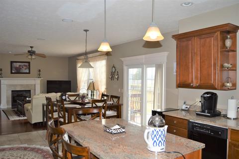 3511 Napa Ln, Normal, IL 61761 photo 9