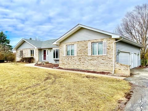 2016 N Pebble Dr, Mchenry, IL 60051 photo 2