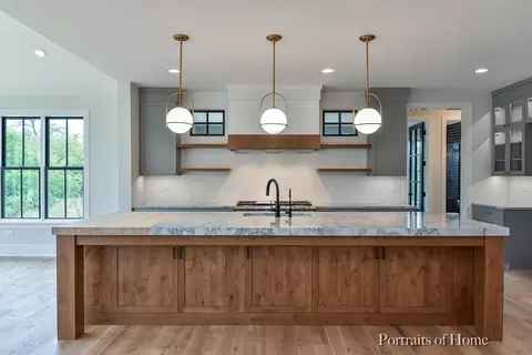 516 N Gary Ave, Wheaton, IL 60187 photo 3