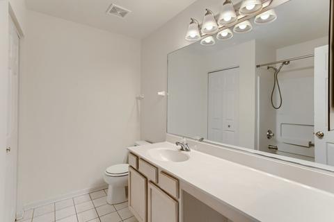 2231 Reflections Dr, Aurora, IL 60502 photo 16