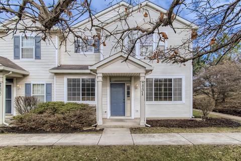 2231 Reflections Dr, Aurora, IL 60502 photo 1