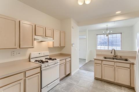 2231 Reflections Dr, Aurora, IL 60502 photo 7