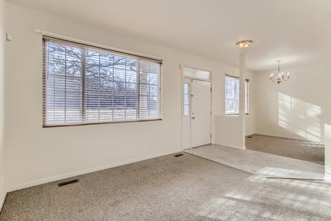 2231 Reflections Dr, Aurora, IL 60502 photo 5