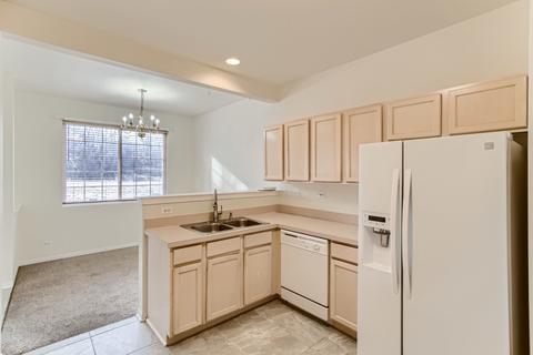 2231 Reflections Dr, Aurora, IL 60502 photo 8