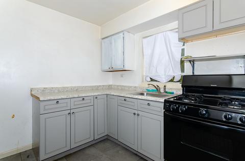 2707 E 92nd St, Chicago, IL 60617 photo 5