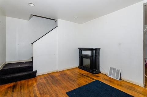 2707 E 92nd St, Chicago, IL 60617 photo 4