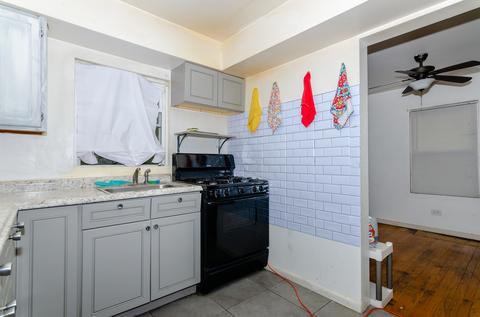 2707 E 92nd St, Chicago, IL 60617 photo 6