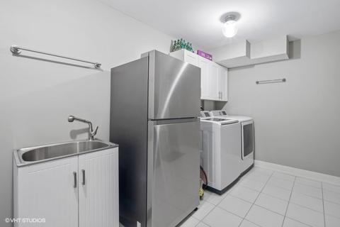 512 E 45th St, Chicago, IL 60653 photo 27