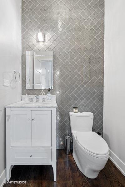 512 E 45th St, Chicago, IL 60653 photo 8
