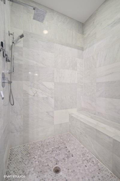 512 E 45th St, Chicago, IL 60653 photo 14