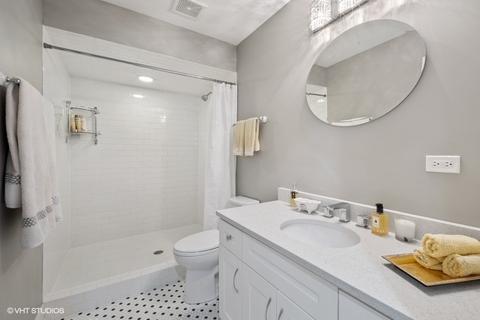512 E 45th St, Chicago, IL 60653 photo 26
