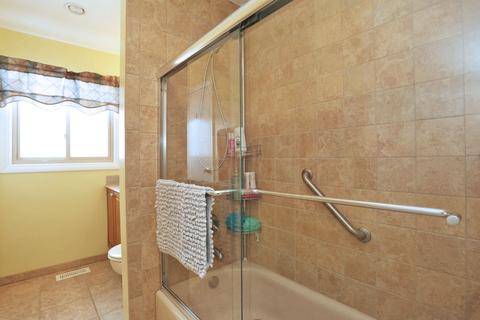 640 Edgemont Ln, Hoffman Estates, IL 60169 photo 12