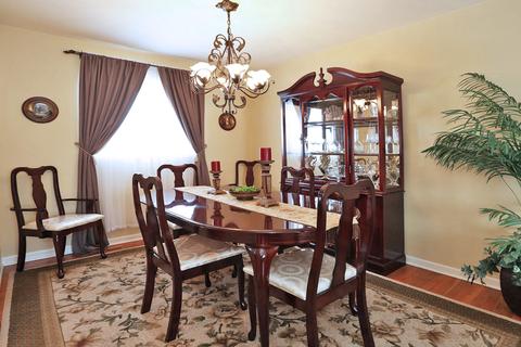 640 Edgemont Ln, Hoffman Estates, IL 60169 photo 6