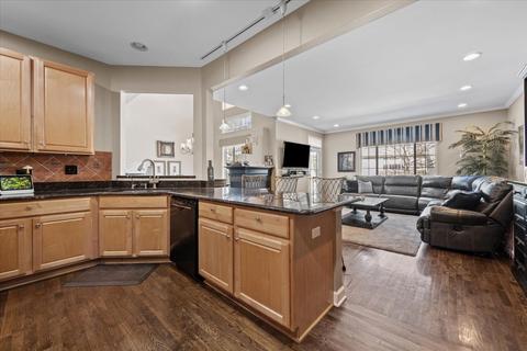 2445 Stonegate Rd, Algonquin, IL 60102 photo 13