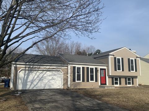 1300 Tanglewood Dr, Algonquin, IL 60102 photo 2