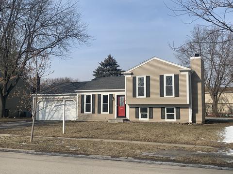 1300 Tanglewood Dr, Algonquin, IL 60102 photo 1