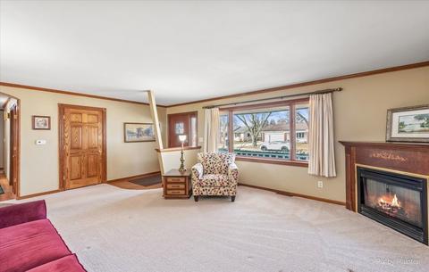 116 E Sunset Pl, Dekalb, IL 60115 photo 4