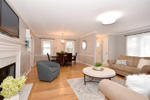 444 E May St, Elmhurst, IL 60126 photo 7