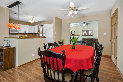330 Flagstaff Ln, Hoffman Estates, IL 60169 photo 8