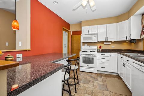330 Flagstaff Ln, Hoffman Estates, IL 60169 photo 6