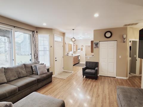 1329 Providence Cir, Elgin, IL 60120 photo 13