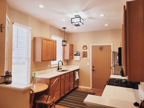 1329 Providence Cir, Elgin, IL 60120 photo 3