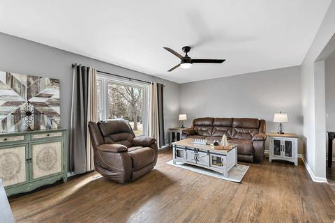 7602 Brookbank Rd, Willowbrook, IL 60527 photo 5
