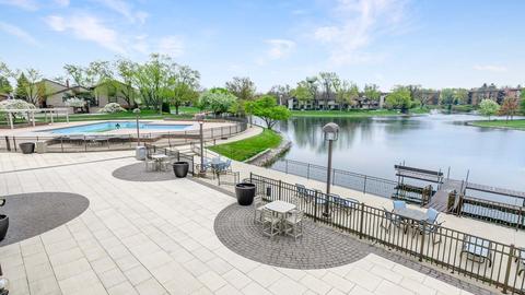 15 Kane Ct, Willowbrook, IL 60527 photo 22