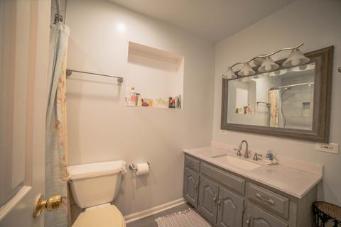 305 Washington Blvd, Hoffman Estates, IL 60169 photo 12