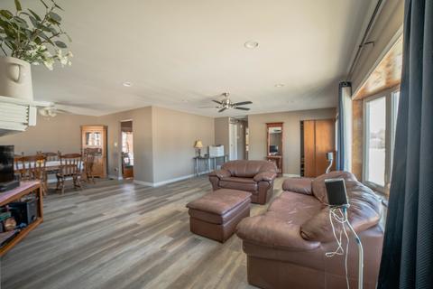 305 Washington Blvd, Hoffman Estates, IL 60169 photo 6
