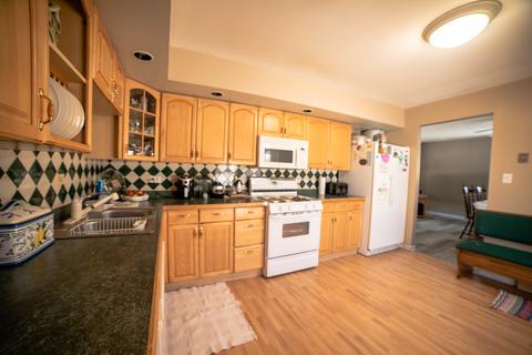 305 Washington Blvd, Hoffman Estates, IL 60169 photo 9